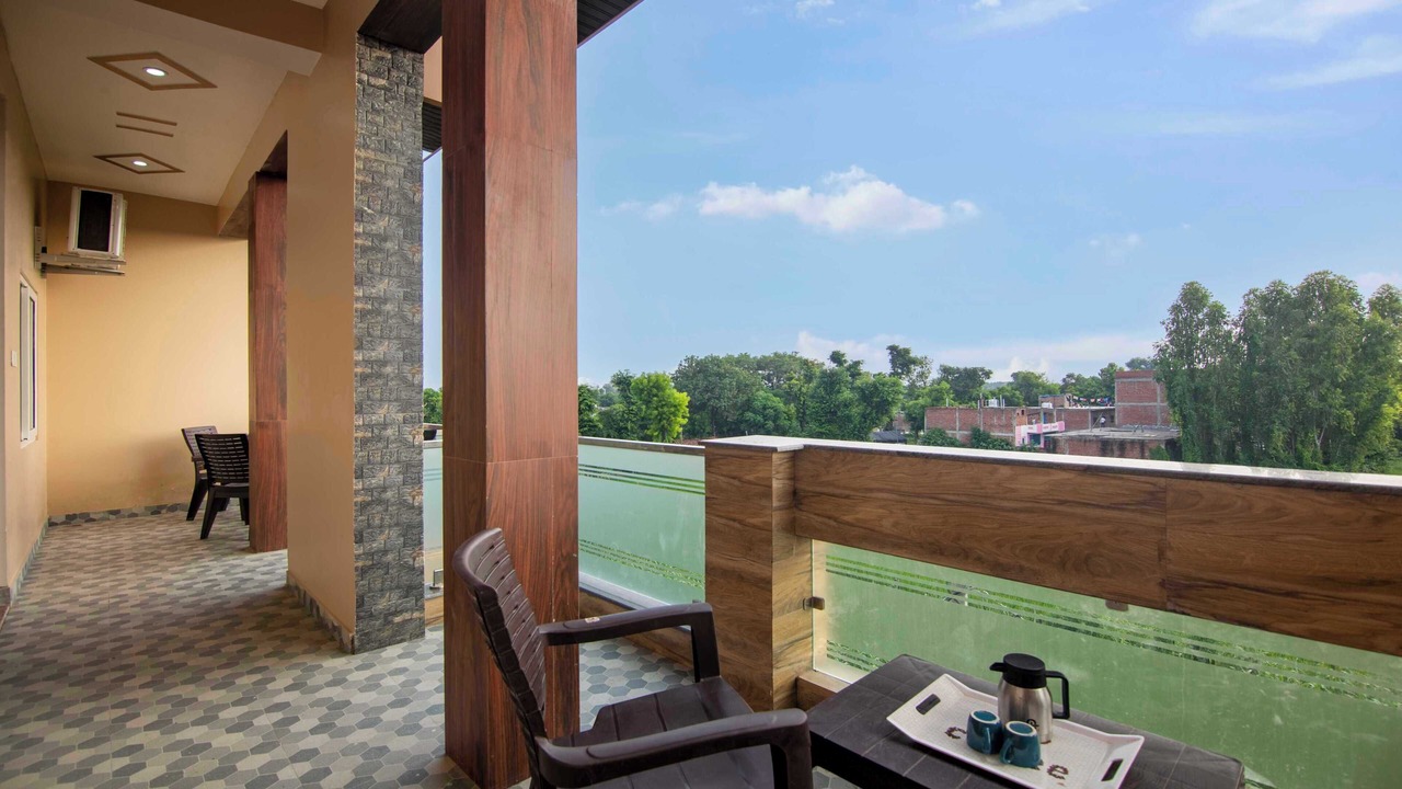 Photo of Patio Balcony in Faizabad