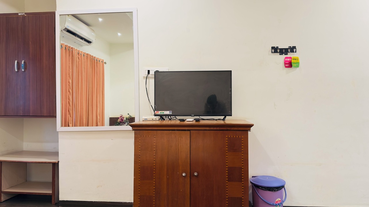 Photo of Bedroom in Anand