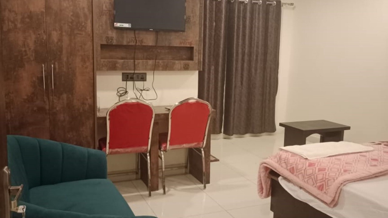 Photo of Bedroom in Bettiah