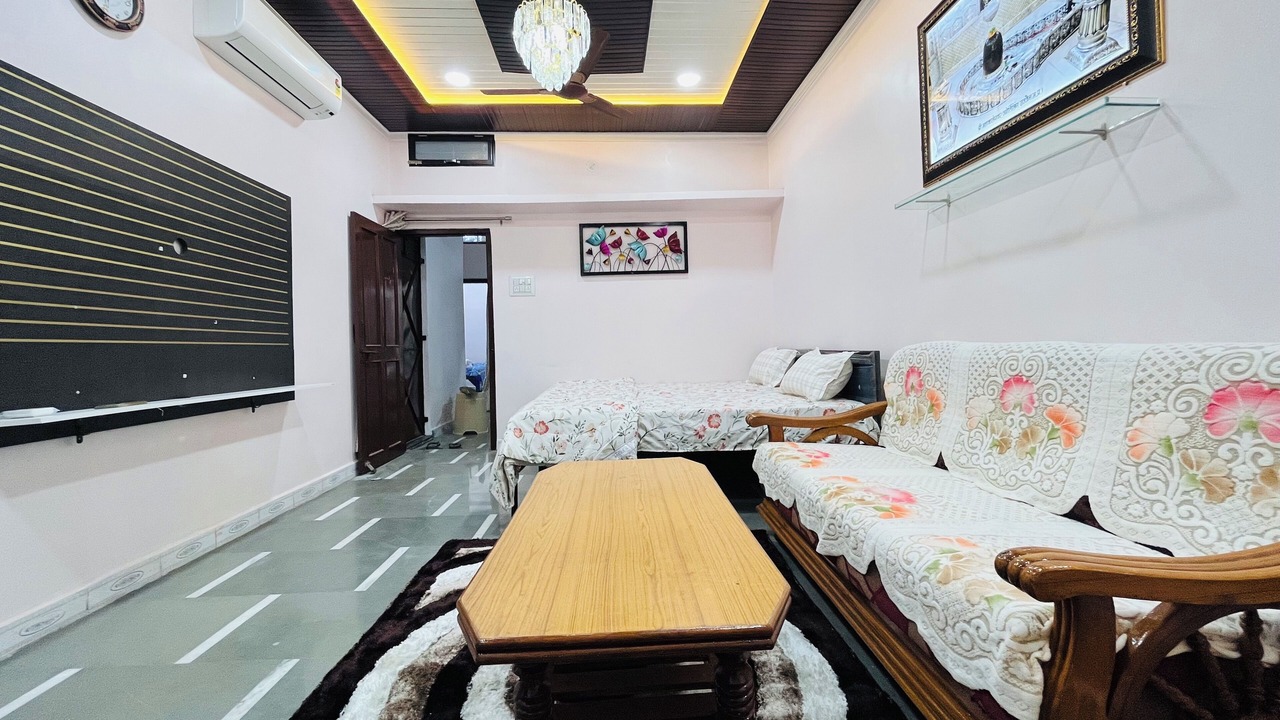 Photo of Livingroom in Ujjain