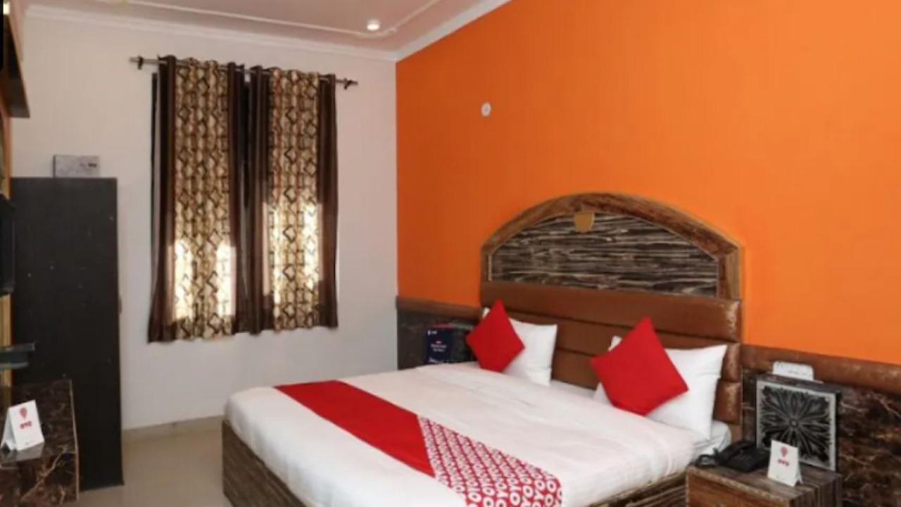 Photo of Bedroom in Mahanagar