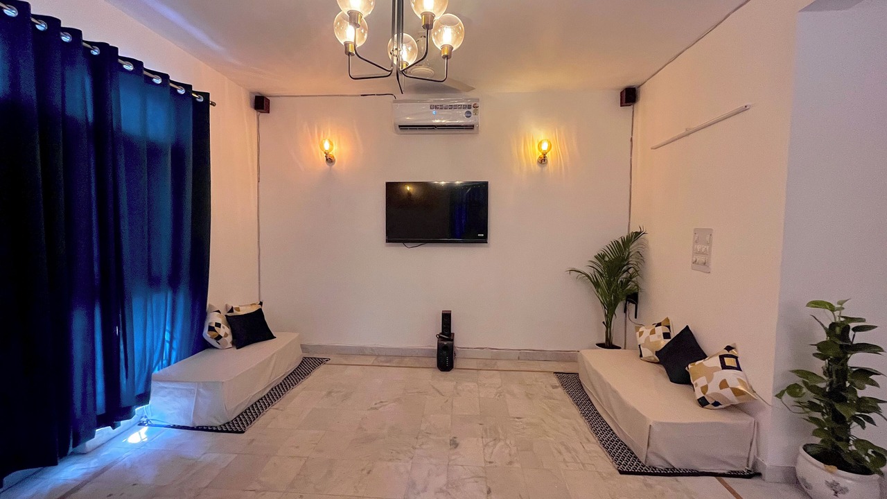 Photo of Livingroom in Greater Noida