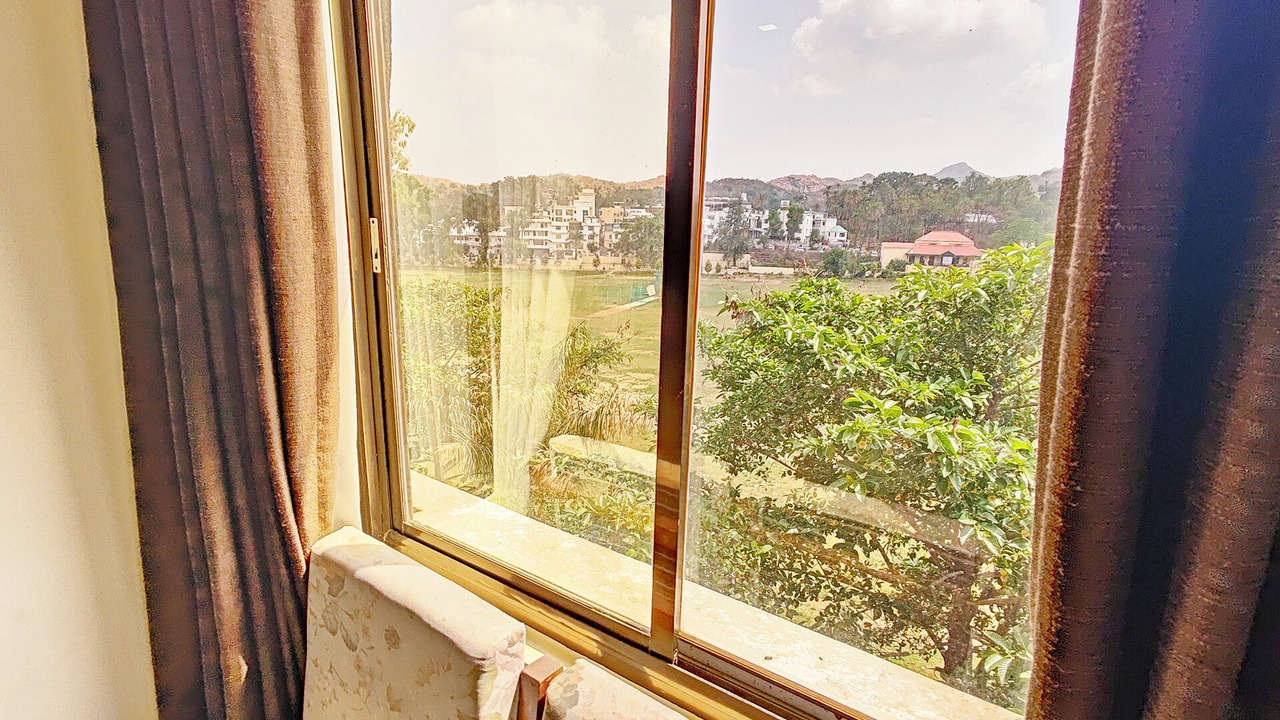 Photo of Bedroom in Mount Abu