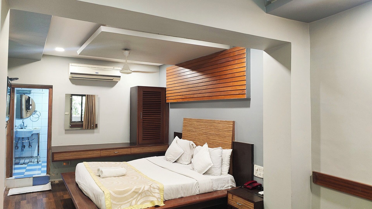 Photo of Bedroom in Mount Abu