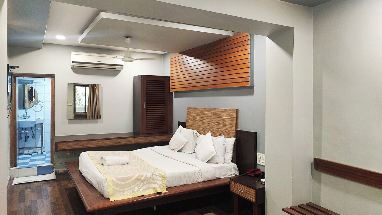 Photo of Bedroom in Mount Abu