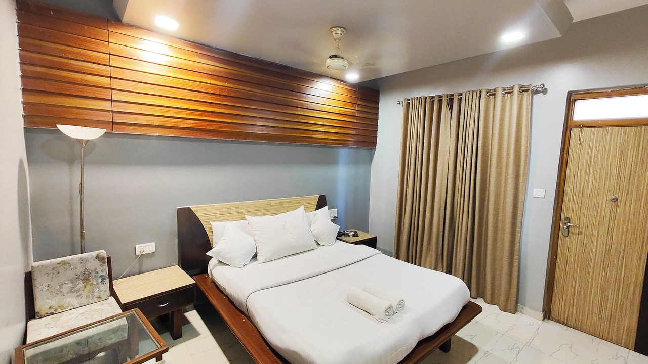Photo of Bedroom in Mount Abu