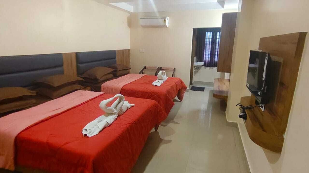 Photo of Bedroom in Tiruchendur