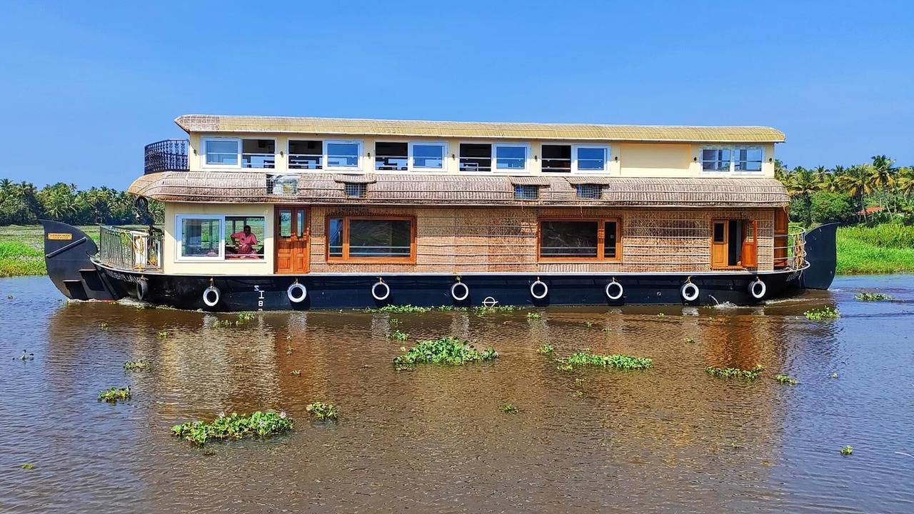 Photo of Outdoor in Thanneermukkom