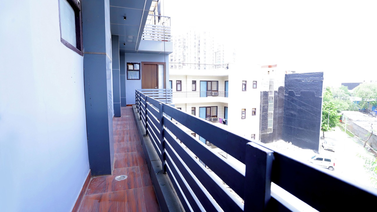Photo of Patio Balcony in Sector 70