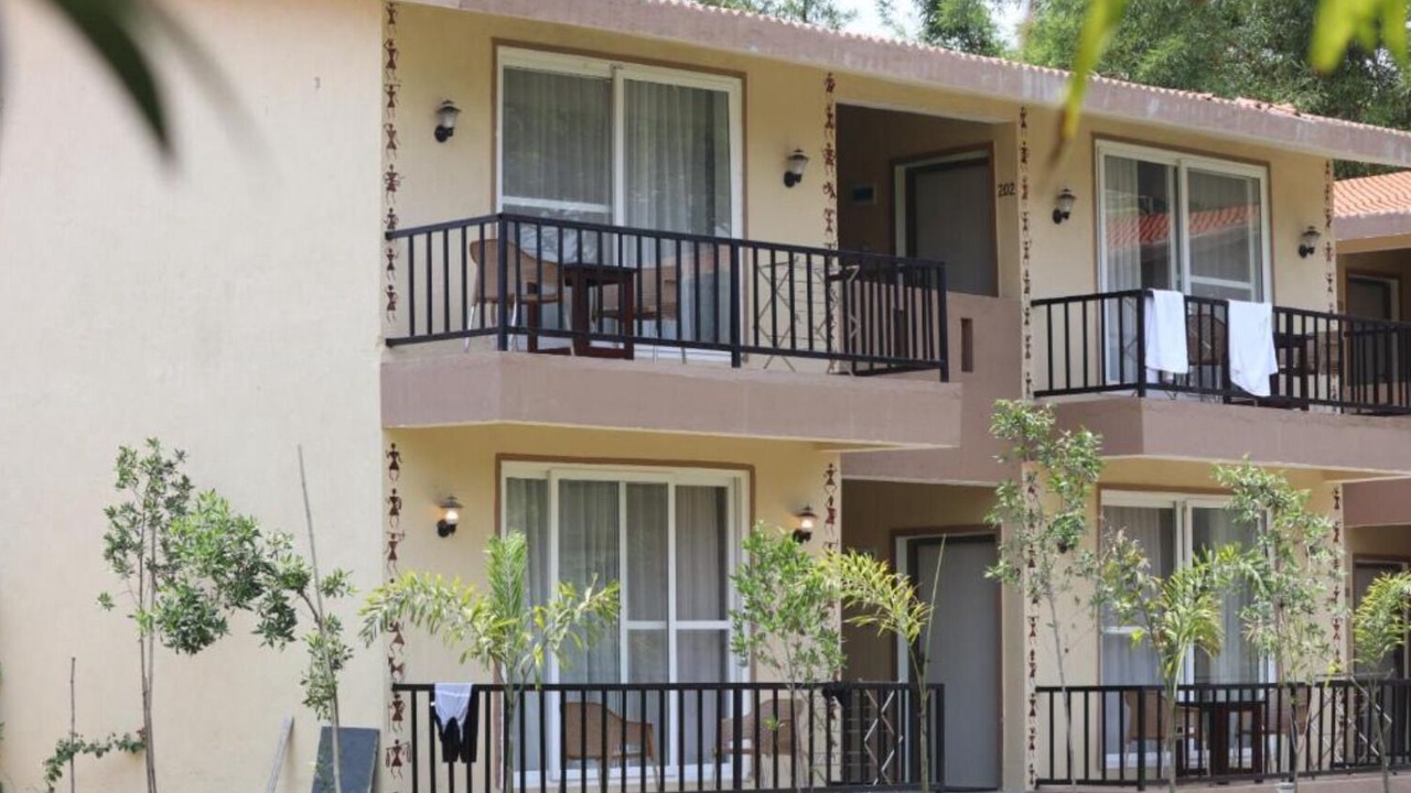 Photo of Outdoor in Mocha