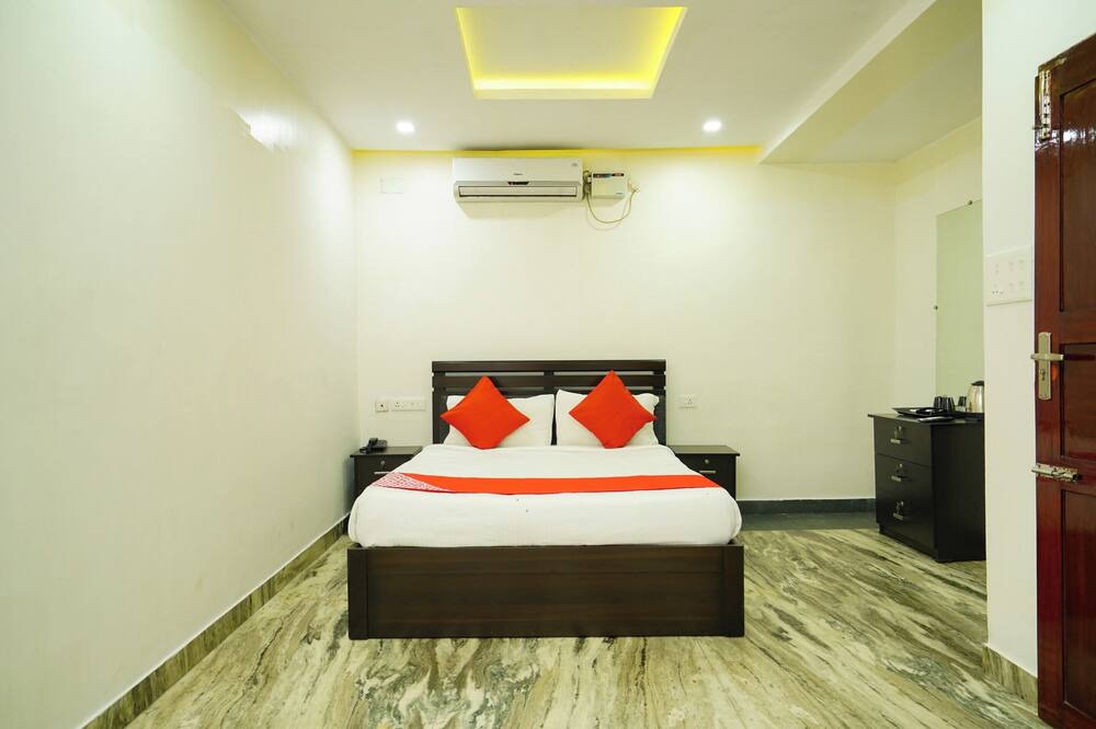 Photo of Bedroom in Thiruvananthapuram