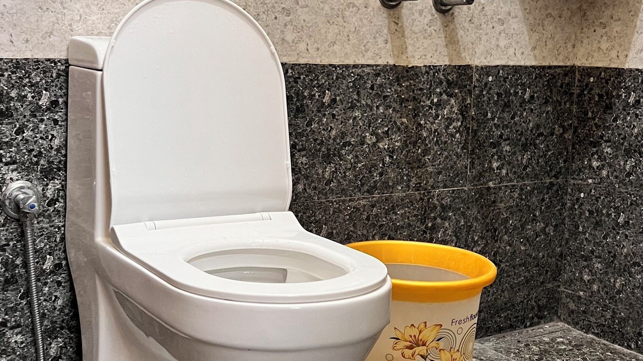 Photo of Bathroom in Courtallam