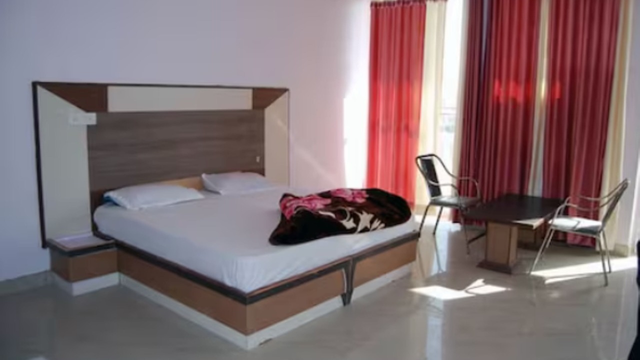 Photo of Bedroom in Behror
