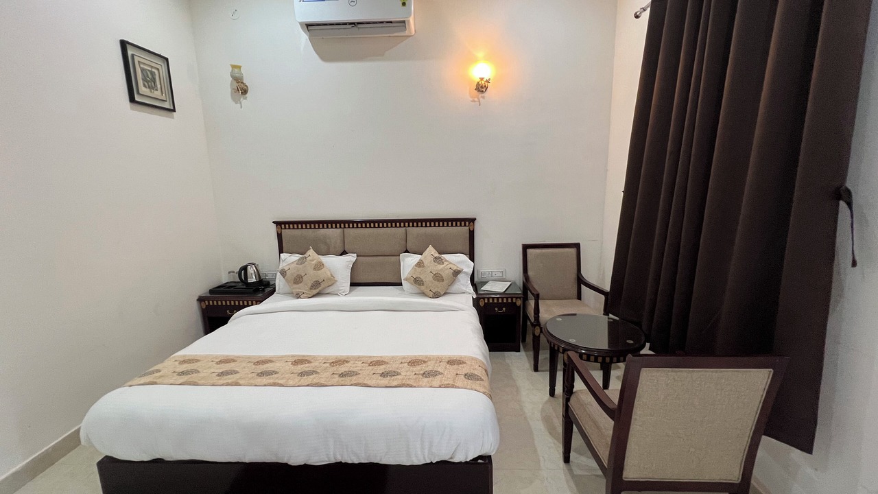 Photo of Bedroom in Sariska