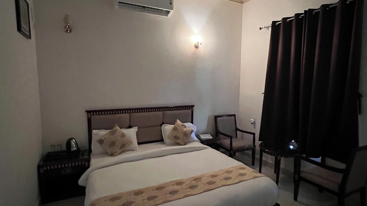 Photo of Bedroom in Sariska