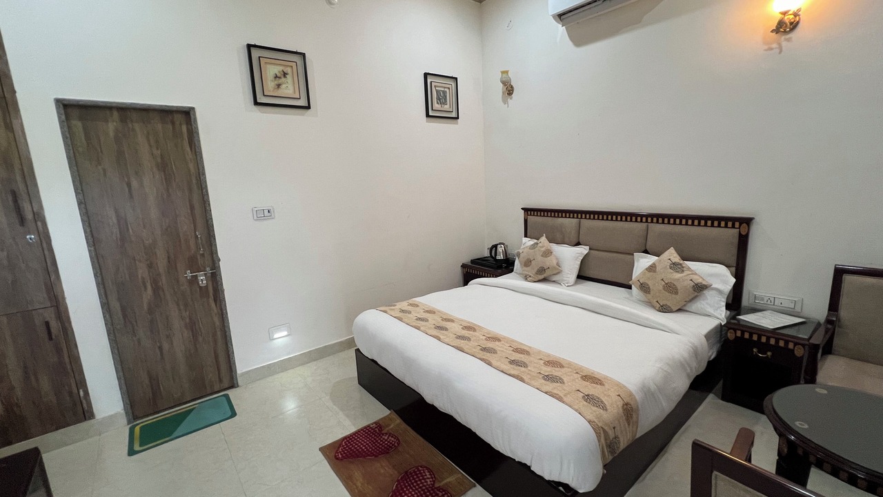Photo of Bedroom in Sariska