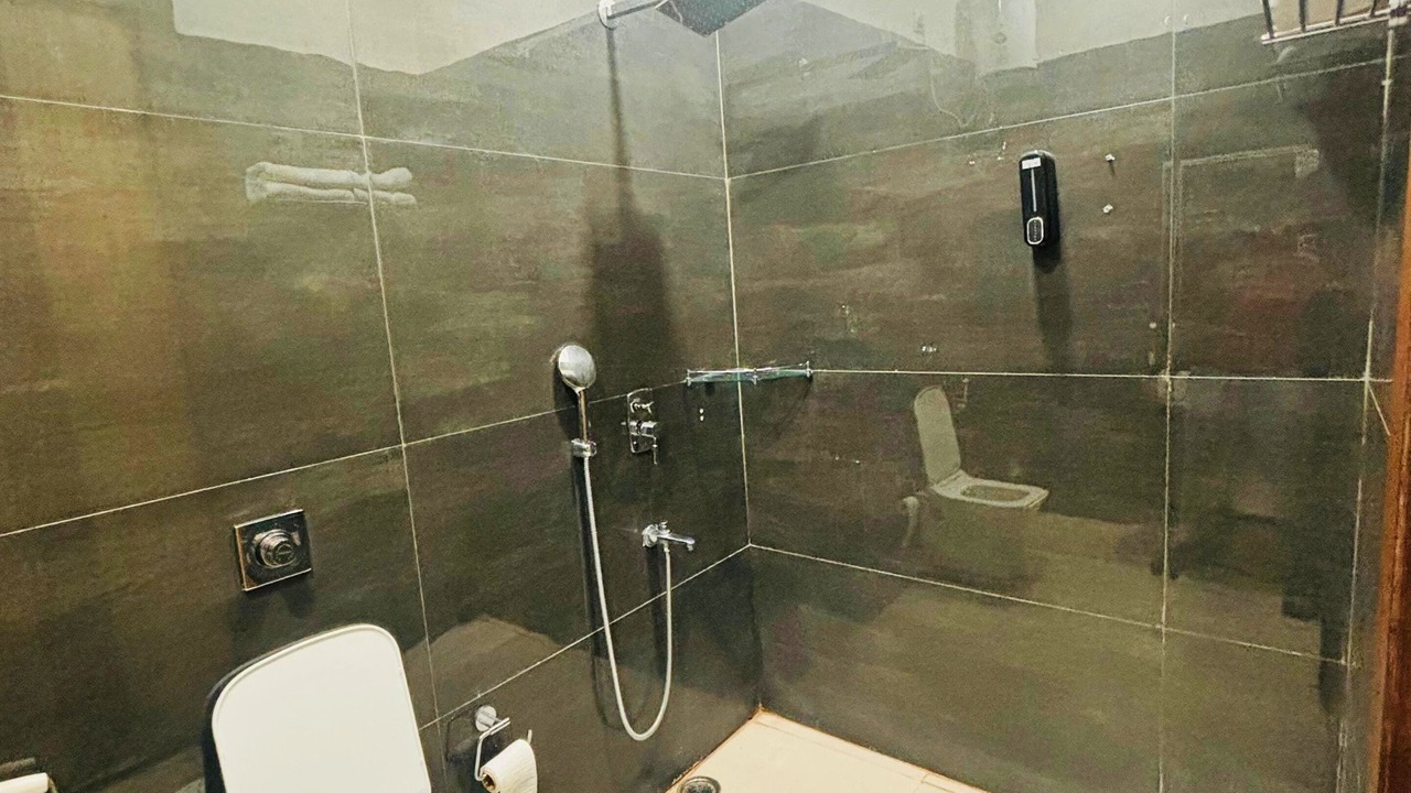 Photo of Bathroom in Malviya Nagar