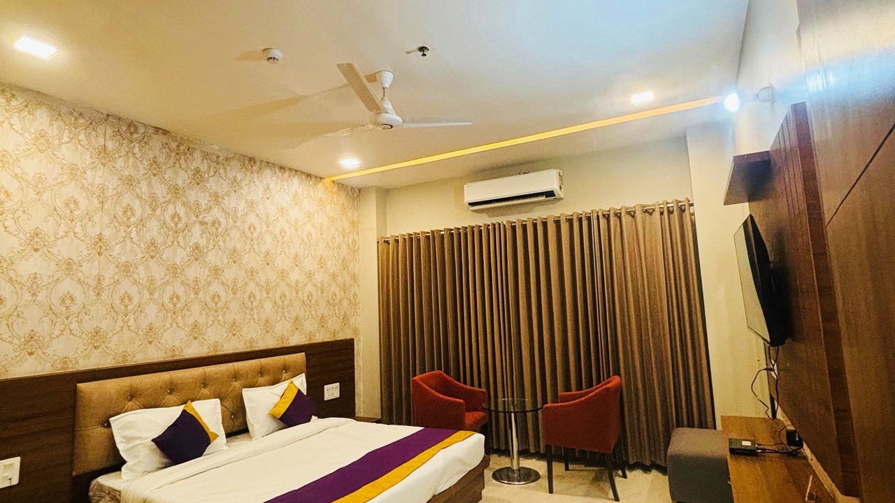 Photo of Bedroom in Malviya Nagar