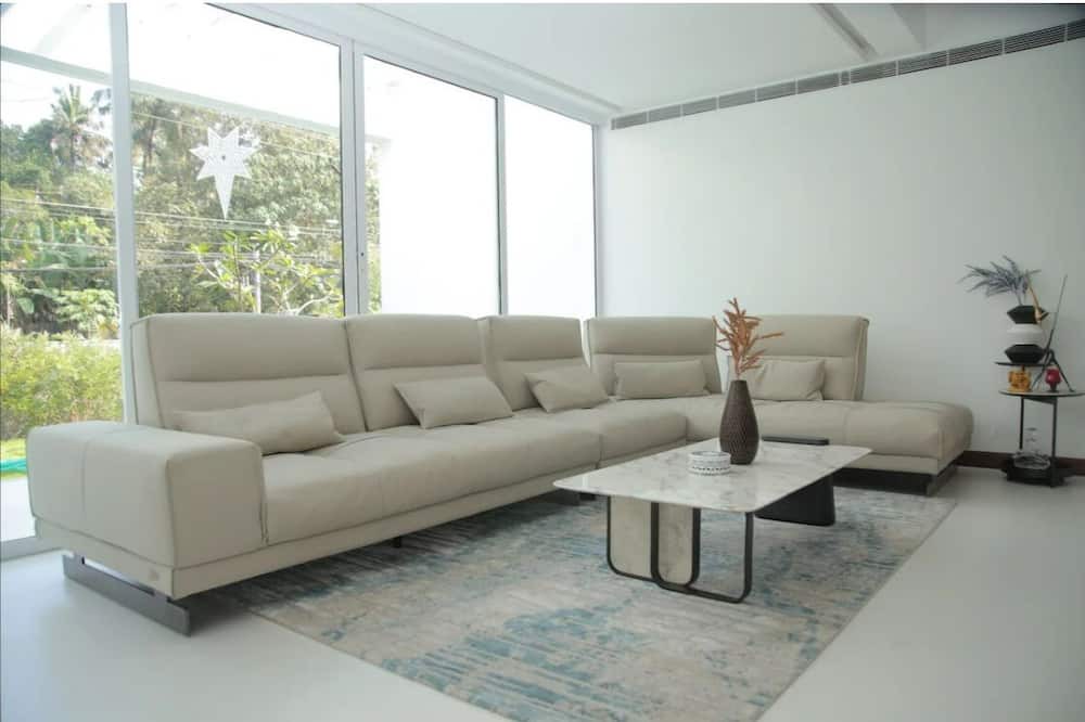 Photo of Livingroom in Chirayinkil