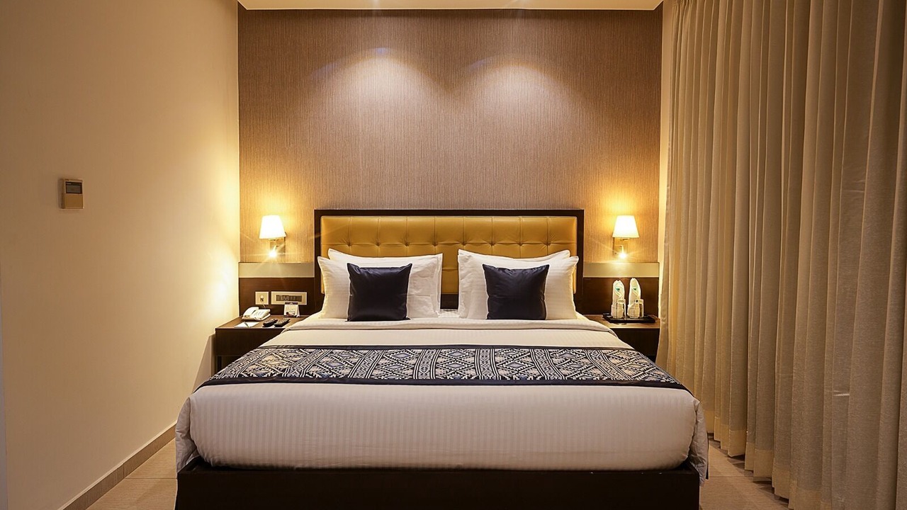 Photo of Bedroom in Alambagh