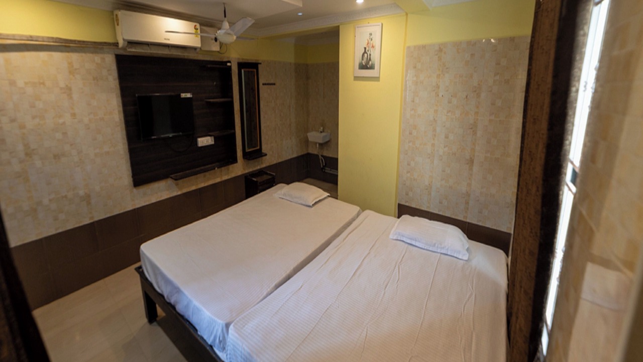 Photo of Bedroom in Velankanni