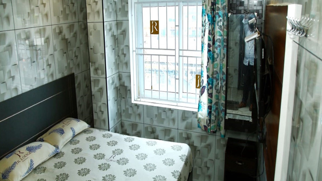 Photo of Bedroom in Velankanni
