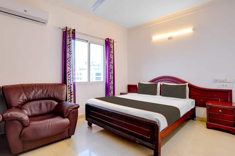 Photo of Bedroom in Thampanoor