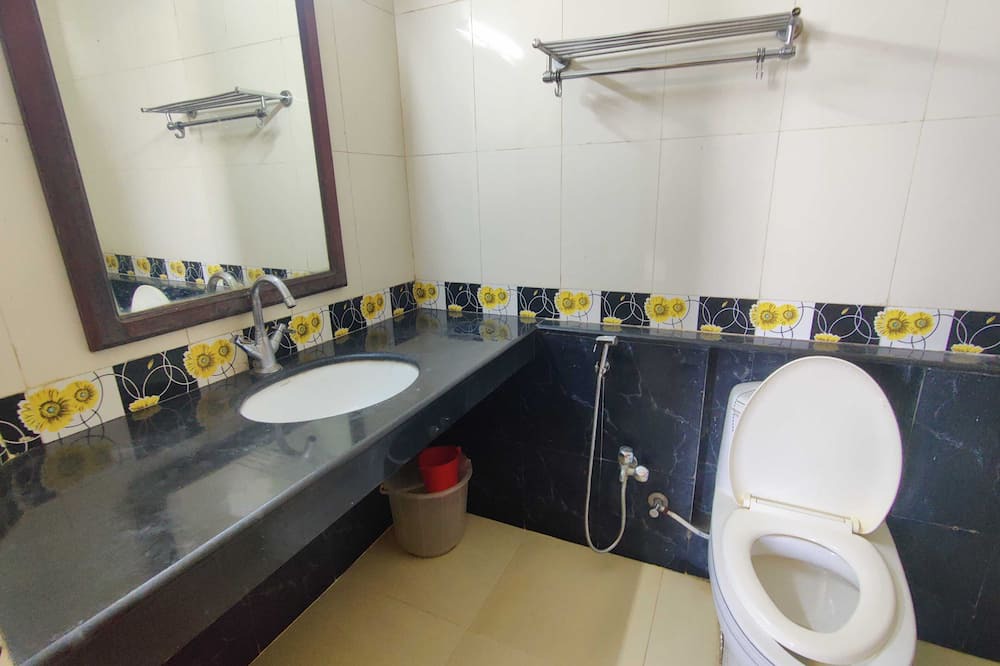 Photo of Bathroom in Thampanoor