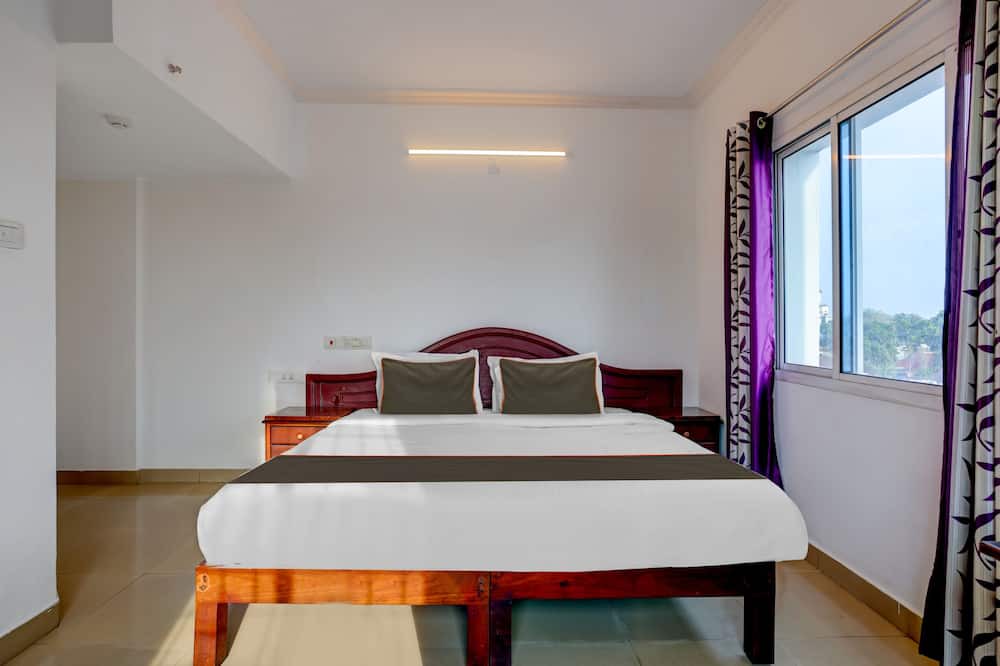 Photo of Bedroom in Thampanoor