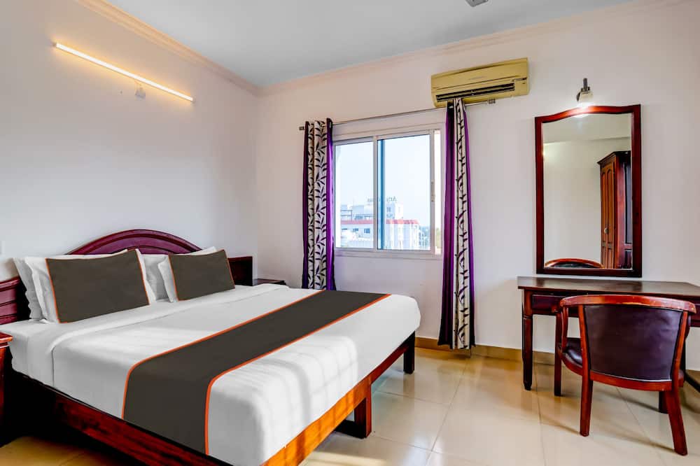 Photo of Bedroom in Thampanoor