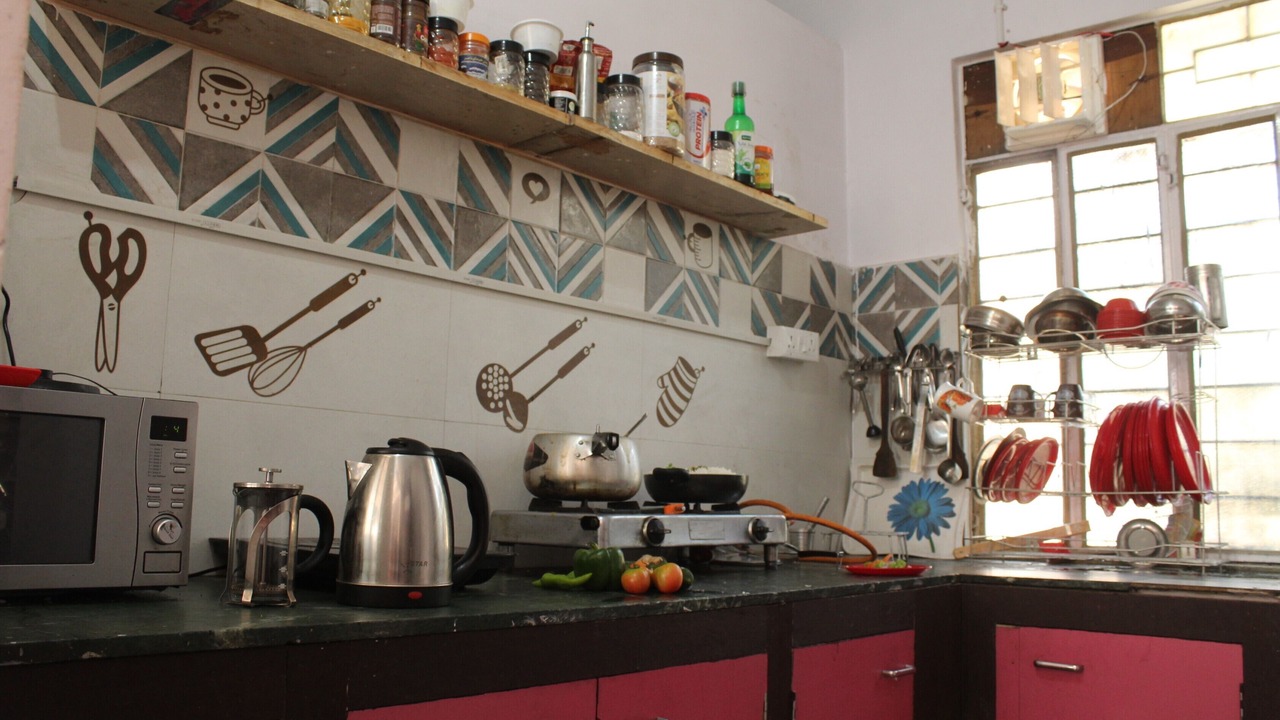 Photo of Kitchen in Pink City