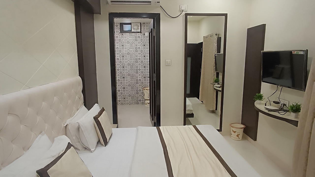 Photo of Bedroom in Mount Abu