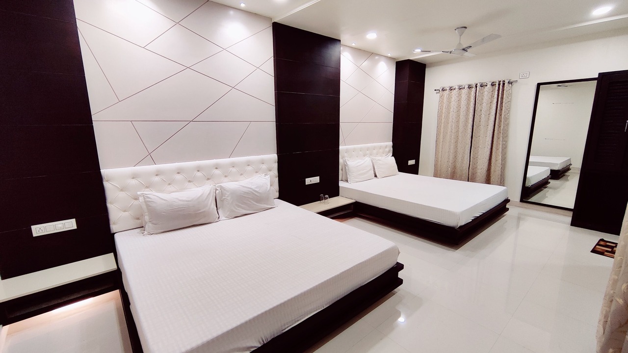 Photo of Bedroom in Mount Abu