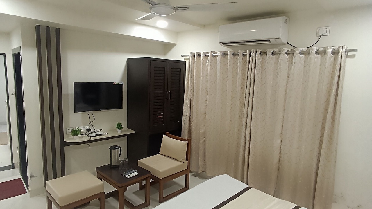Photo of Bedroom in Mount Abu