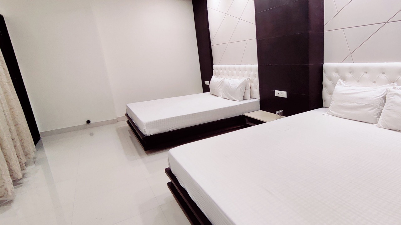 Photo of Bedroom in Mount Abu