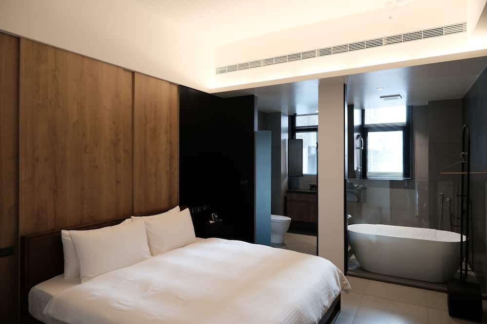Photo of Bedroom in East District