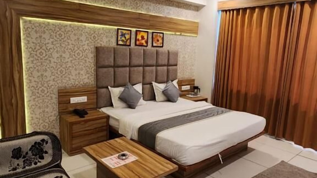 Photo of Bedroom in Gandhinagar