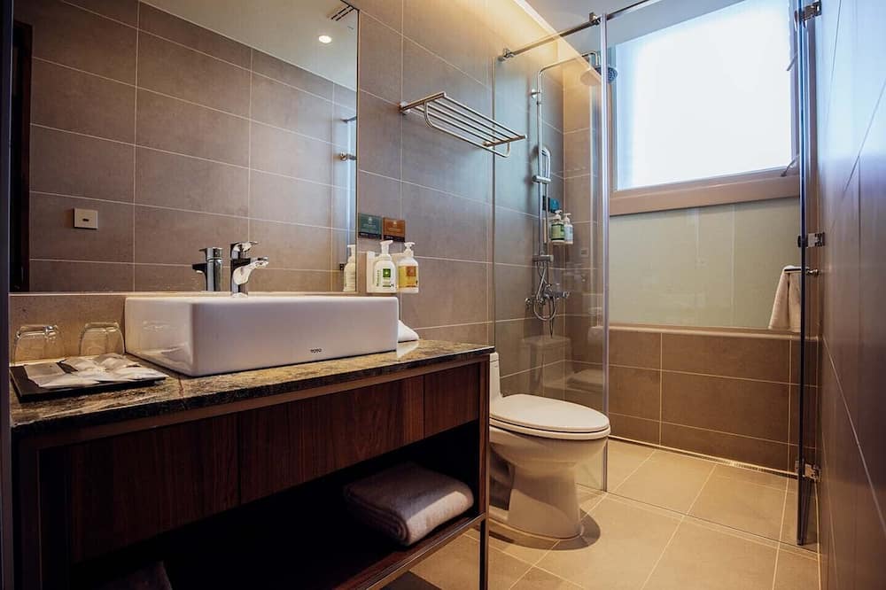 Photo of Bathroom in Zhongzheng