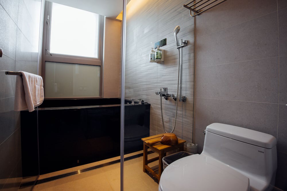 Photo of Bathroom in Zhongzheng