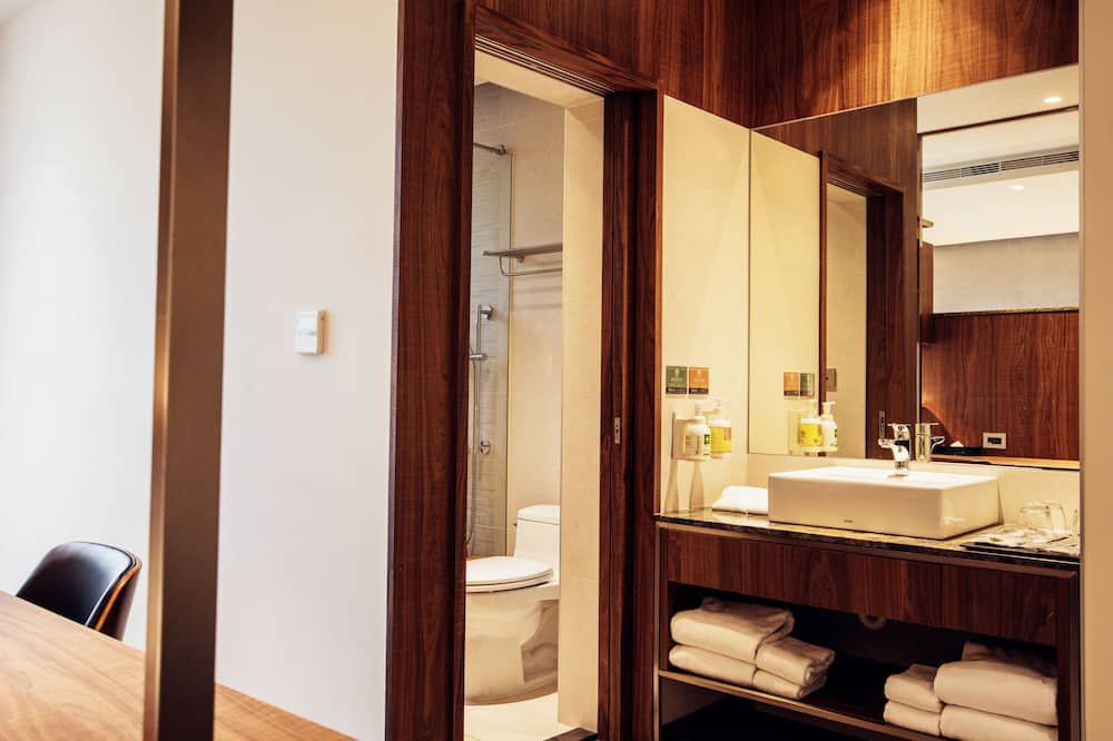 Photo of Bathroom in Zhongzheng