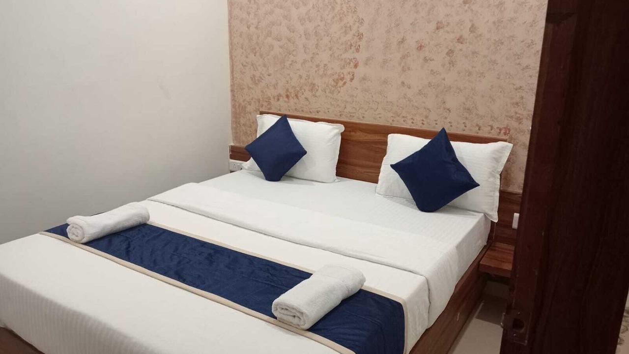 Photo of Bedroom in Vijapur