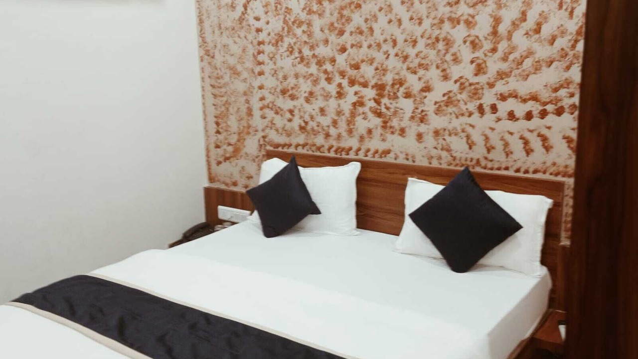 Photo of Bedroom in Vijapur