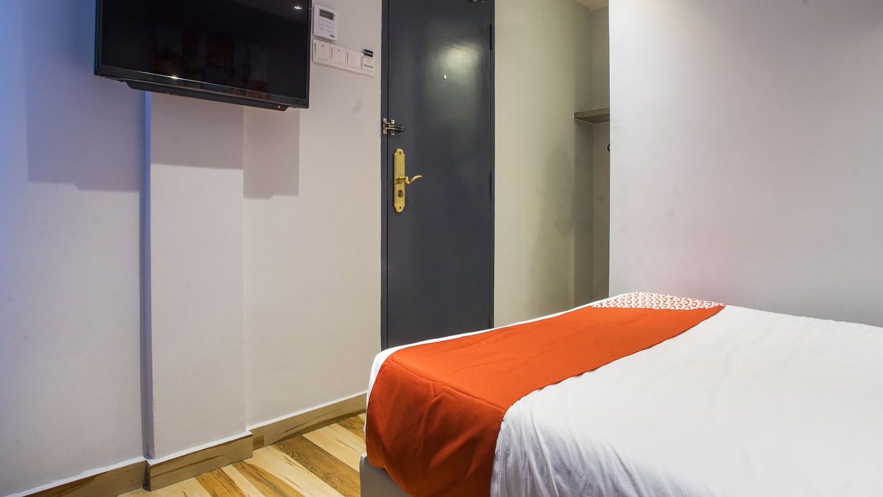 Photo of Bedroom in The Strand