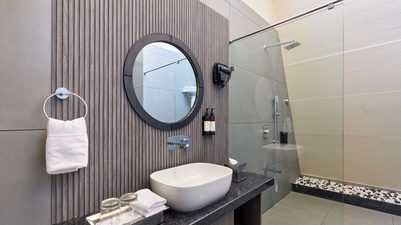Photo of Bathroom in Rajpipla