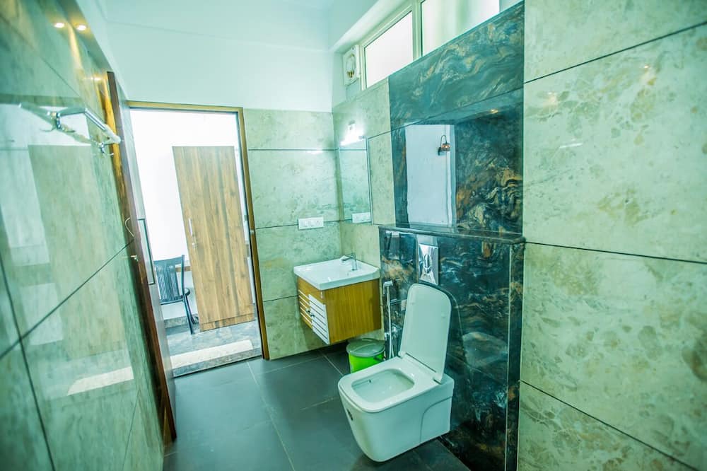 Photo of Bathroom in Moolakadai