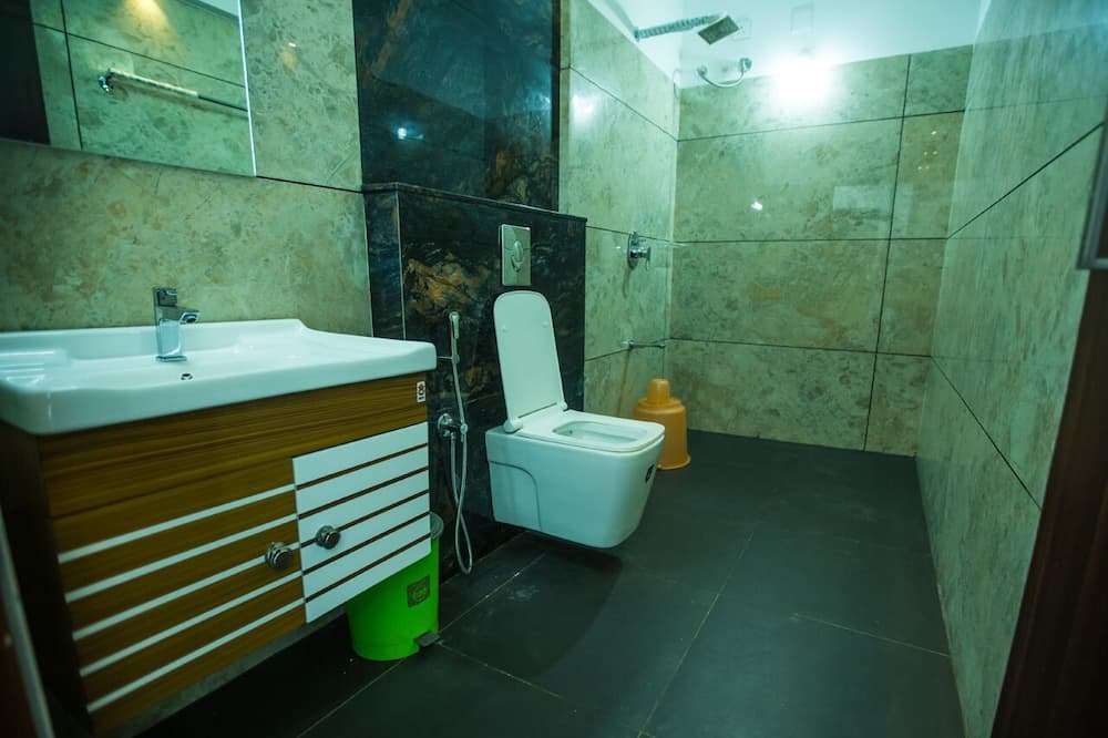 Photo of Bathroom in Moolakadai