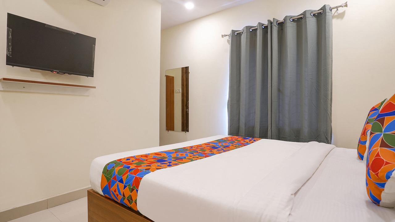 Photo of Bedroom in Ameerpet