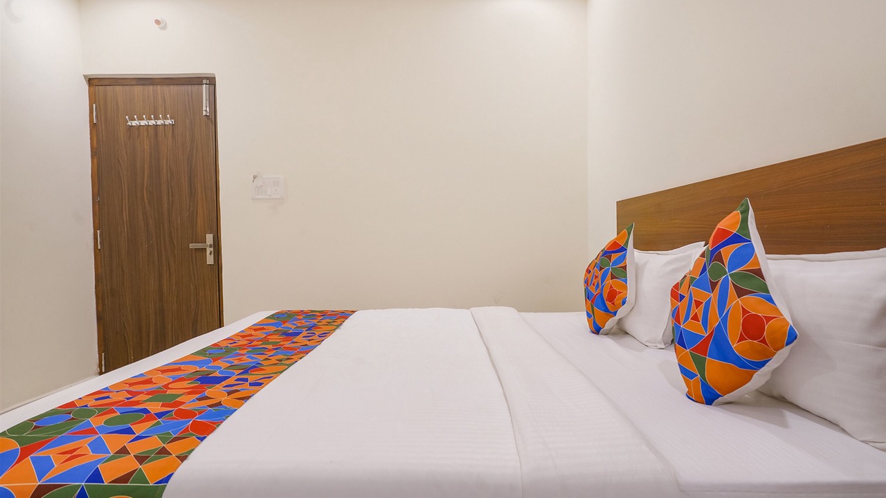 Photo of Bedroom in Ameerpet