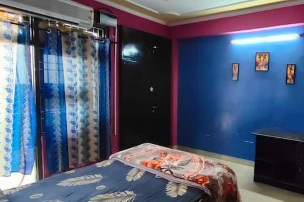 Photo of Bedroom in Malviya Nagar