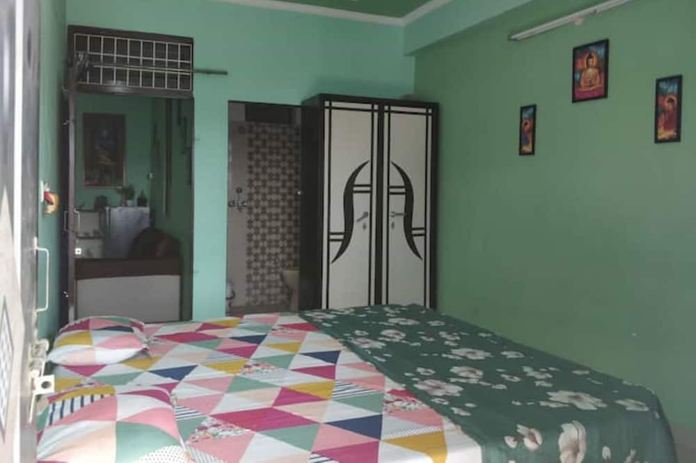 Photo of Bedroom in Malviya Nagar